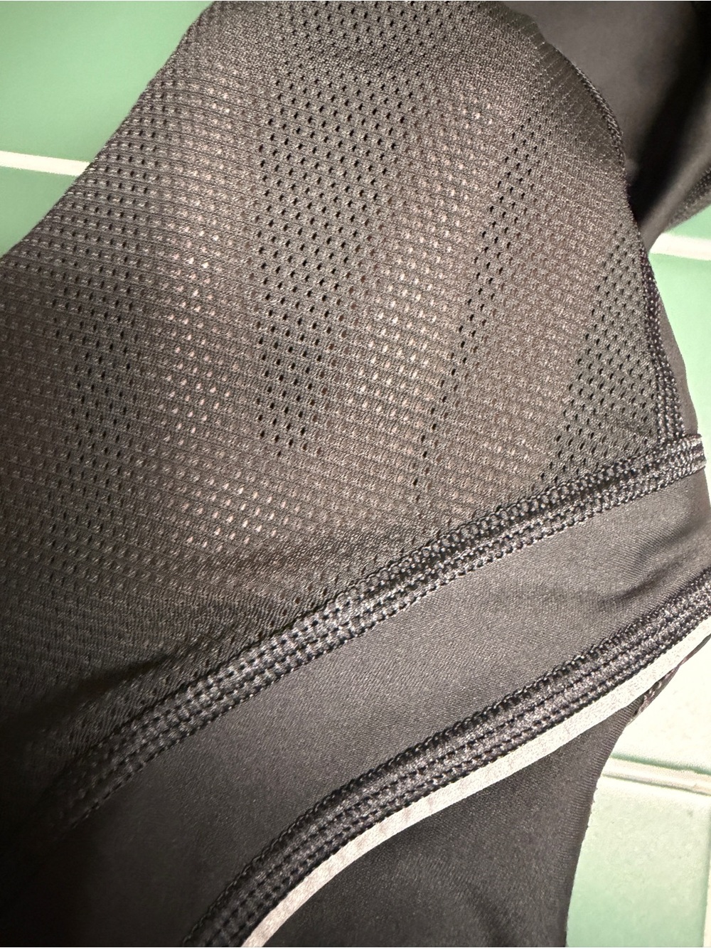 Victoria Sport Black Leggings with Back Zip Pocket size Large - Picture 5 of 11